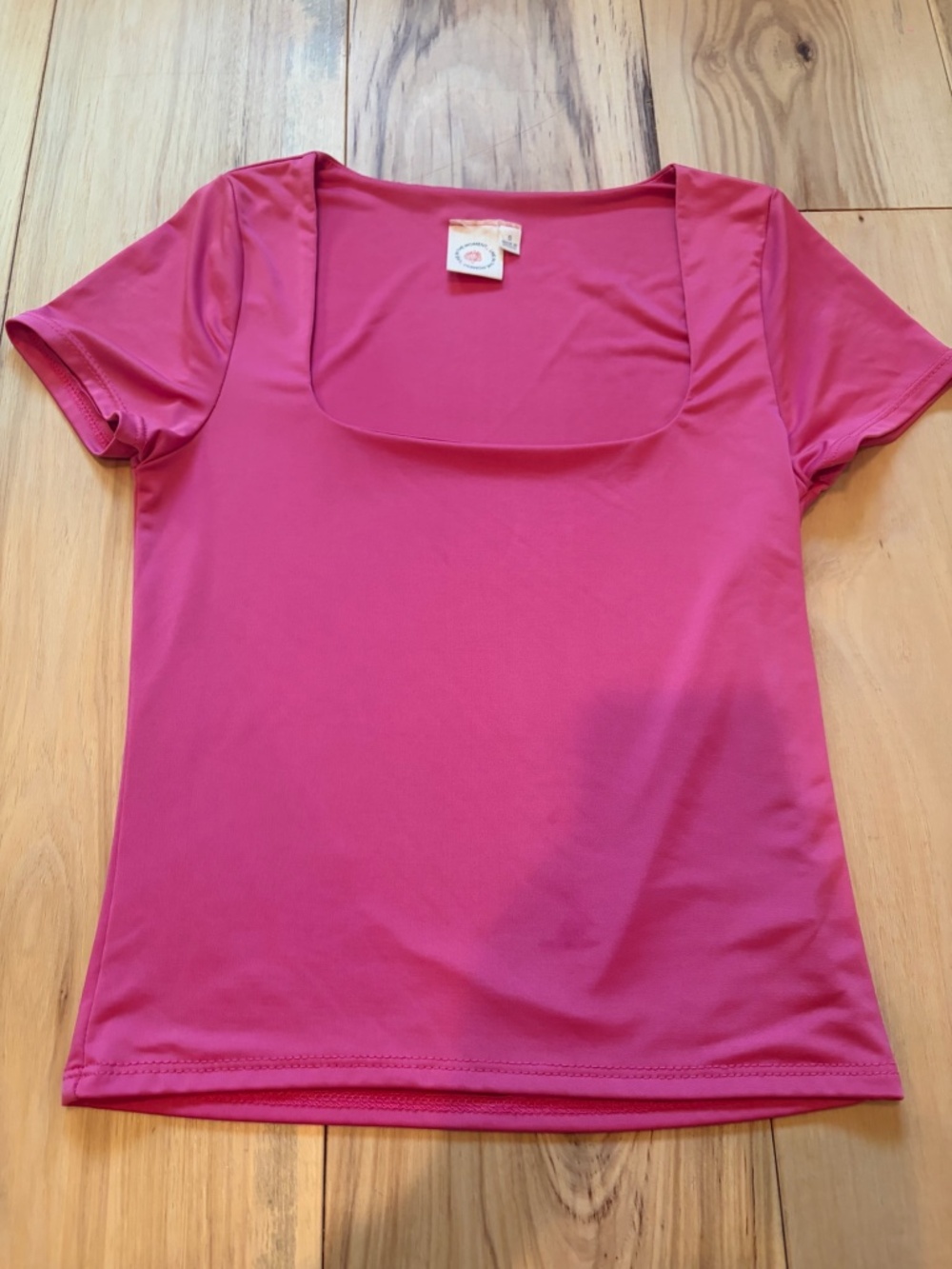 Live In The Moment Fuchsia Pink Square Neck Short Sleeve Tee S